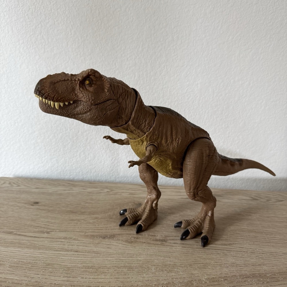 Jurassic Park World 2017 Thrash 'N Throw Roaring Stomp 21" T-Rex Dinosaur Works